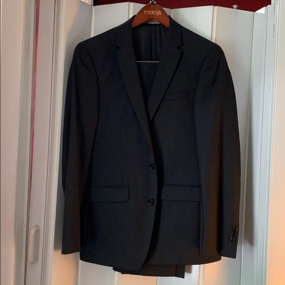 New with tag DKNY 2-piece suit.